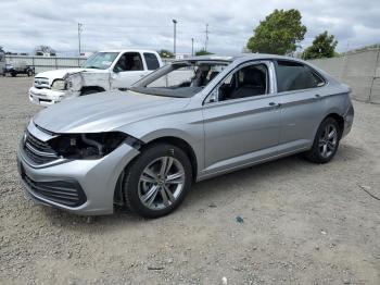  Salvage Volkswagen Jetta
