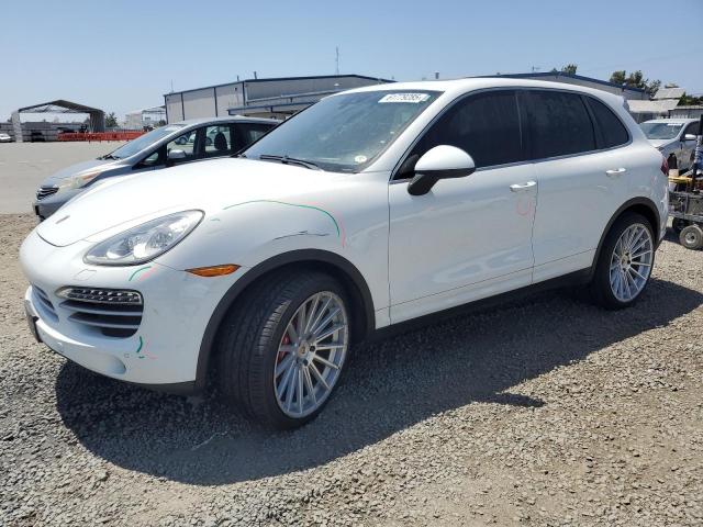  Salvage Porsche Cayenne