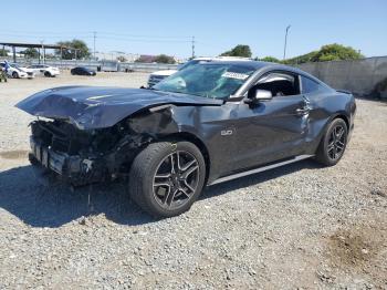  Salvage Ford Mustang