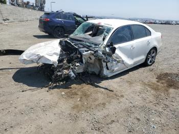  Salvage Volkswagen Jetta