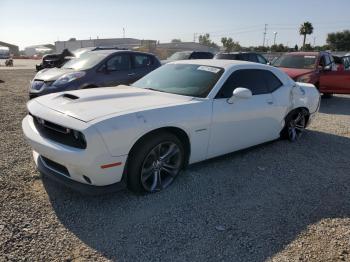 Salvage Dodge Challenger