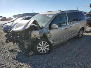  Salvage Chrysler Minivan