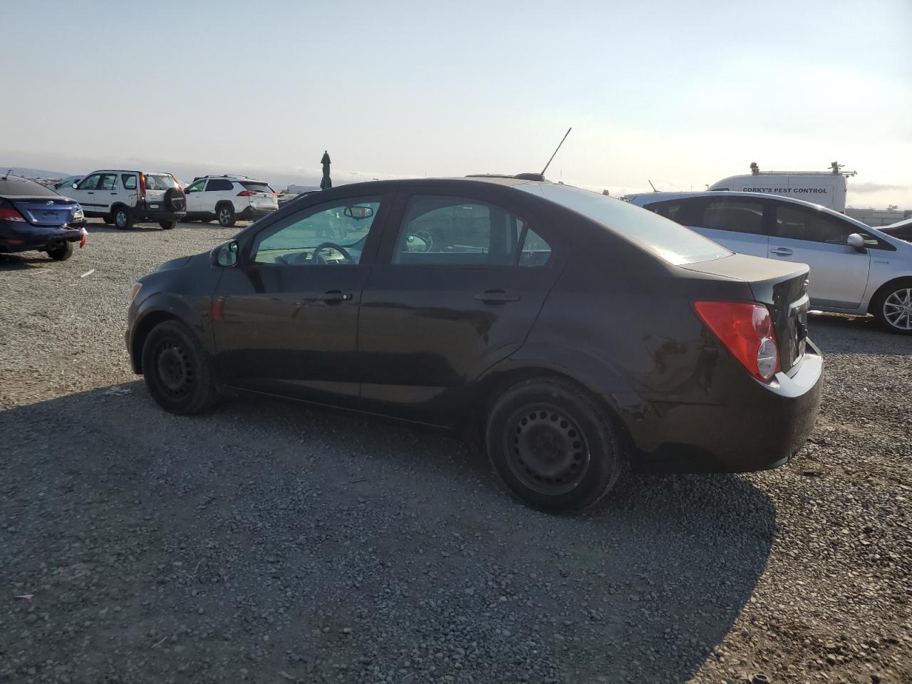 Chevrolet Sonic Ls Image 5