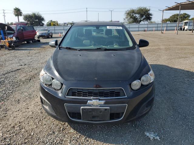 Chevrolet Sonic Ls Image 4