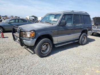  Salvage Mitsubishi Montero