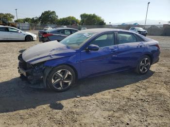  Salvage Hyundai ELANTRA