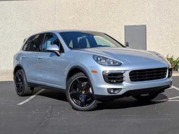  Salvage Porsche Cayenne