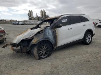  Salvage Kia Sorento