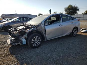  Salvage Toyota Prius