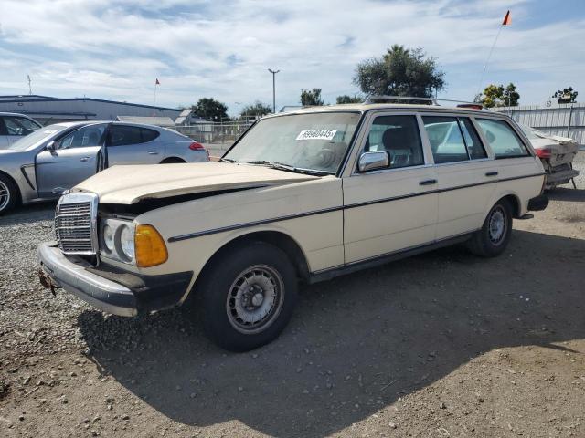  Salvage Mercedes-Benz 300-Class