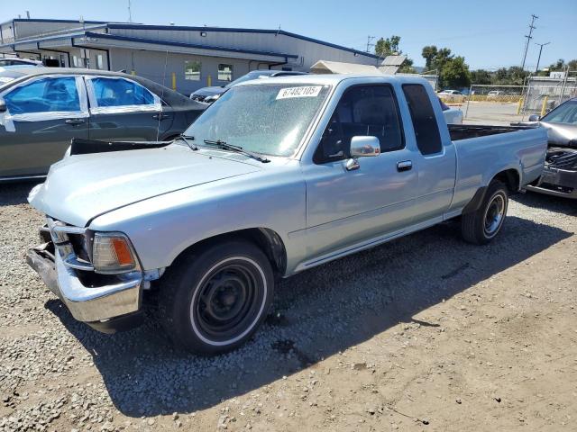  Salvage Toyota Pickup