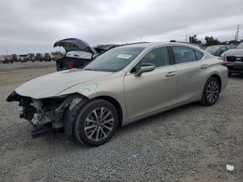  Salvage Lexus Es