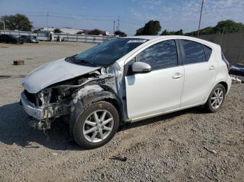  Salvage Toyota Prius