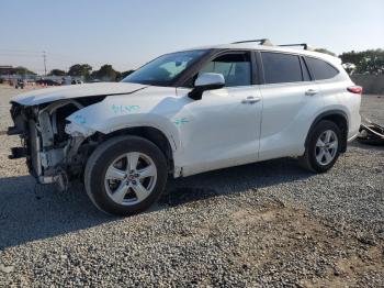  Salvage Toyota Highlander