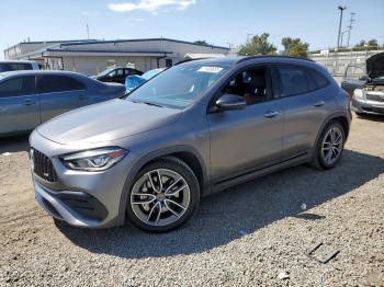  Salvage Mercedes-Benz GLA