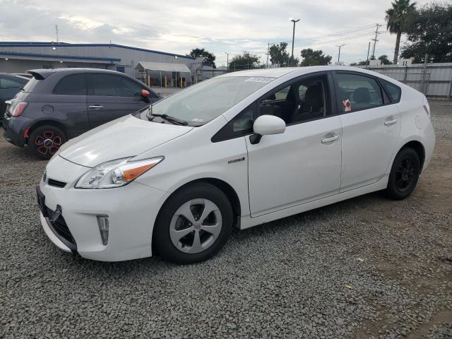  Salvage Toyota Prius