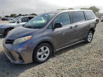  Salvage Toyota Sienna