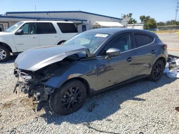  Salvage Mazda 3