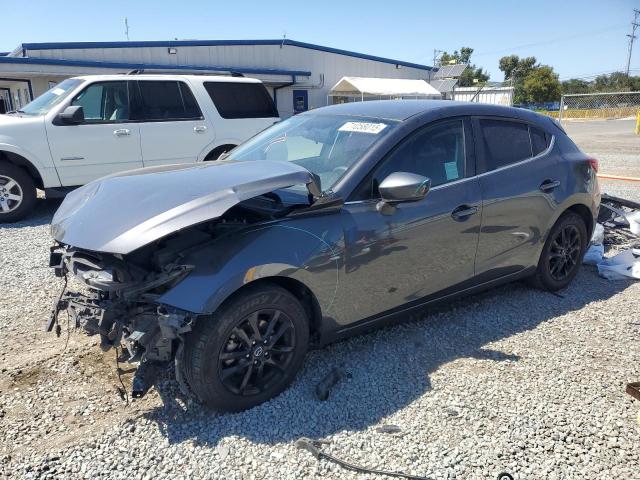  Salvage Mazda 3