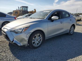  Salvage Toyota Yaris