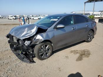  Salvage Kia Forte
