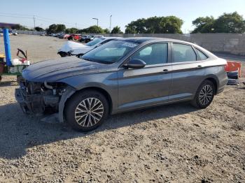  Salvage Volkswagen Jetta