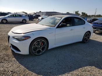  Salvage Alfa Romeo Giulia