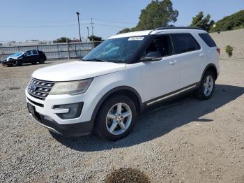 Salvage Ford Explorer