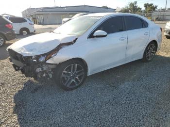  Salvage Kia Forte