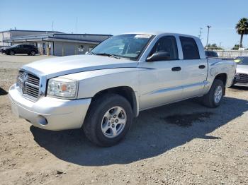  Salvage Dodge Dakota