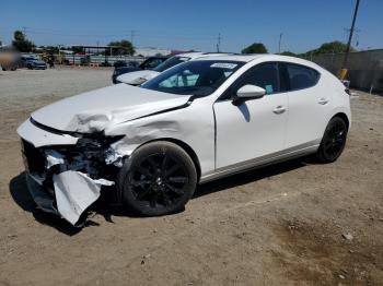  Salvage Mazda 3