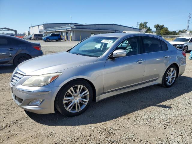  Salvage Hyundai Genesis