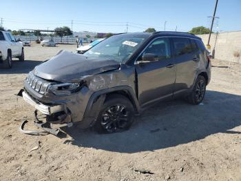  Salvage Jeep Compass