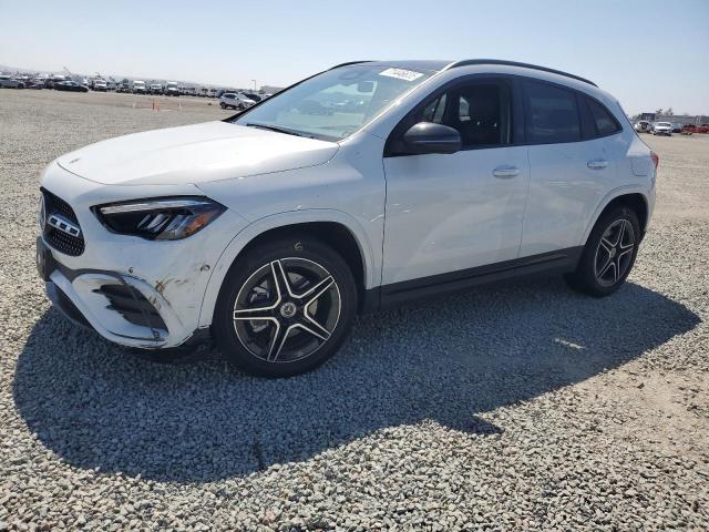  Salvage Mercedes-Benz GLA