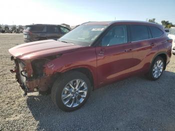  Salvage Toyota Highlander
