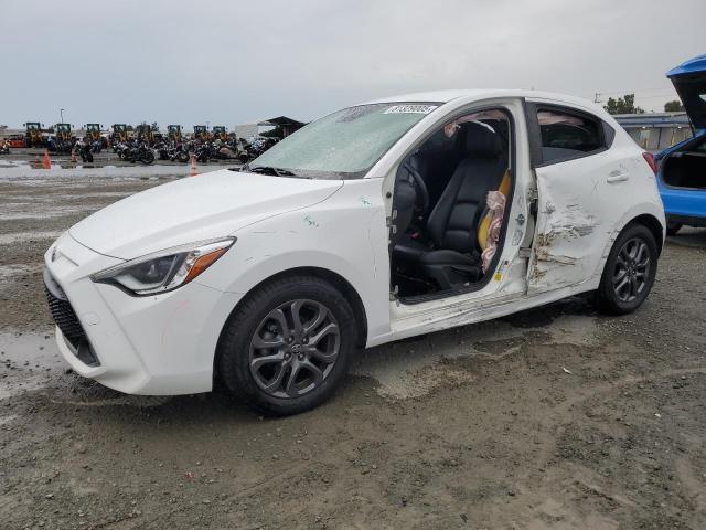  Salvage Toyota Yaris