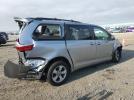 Toyota Sienna Le Image 4
