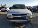 Chevrolet Suburban C1500 Image 2