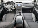 Toyota Camry Le Image 9