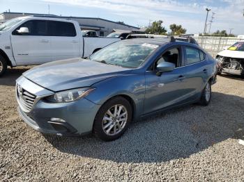  Salvage Mazda 3