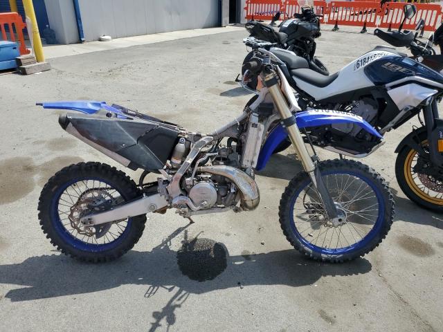  Salvage Yamaha Dirt Bike