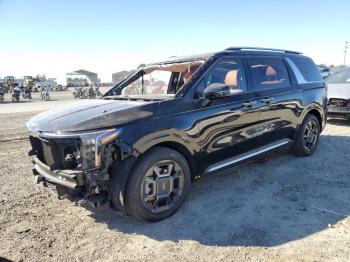  Salvage Kia Carnival