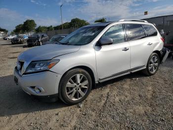  Salvage Nissan Pathfinder