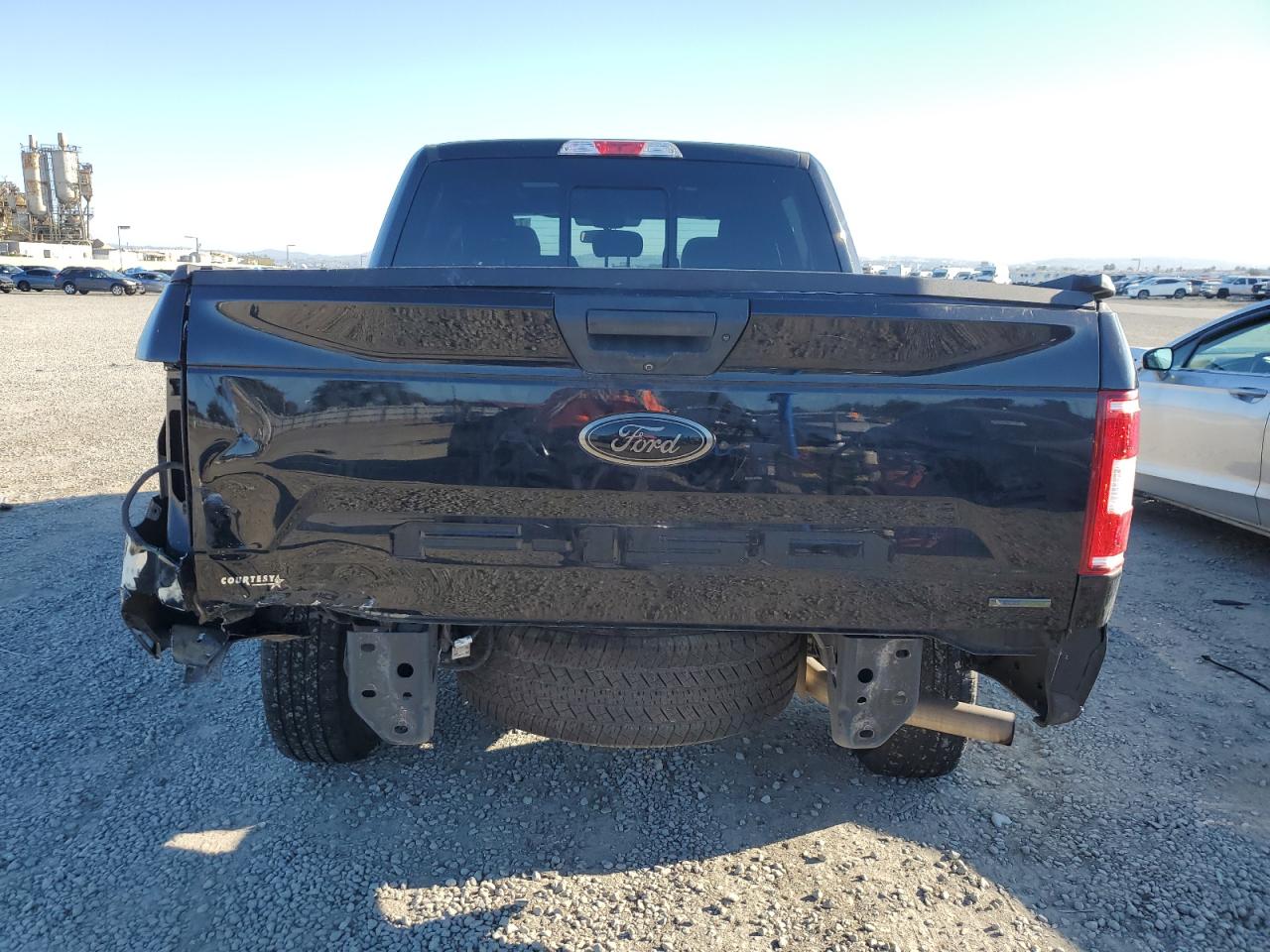 Ford F-150 Supercrew Image 3