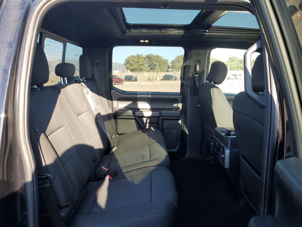 Ford F-150 Supercrew Image 10