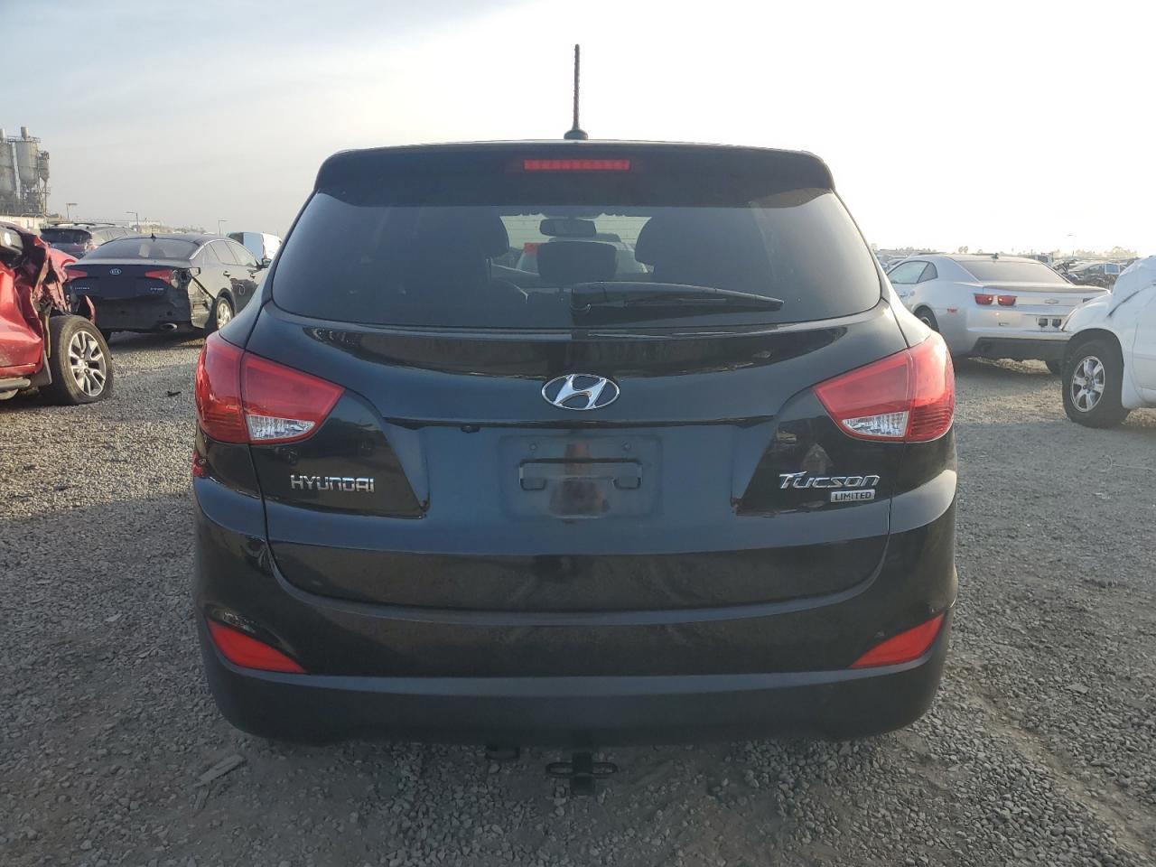 Hyundai TUCSON Gls Image 9