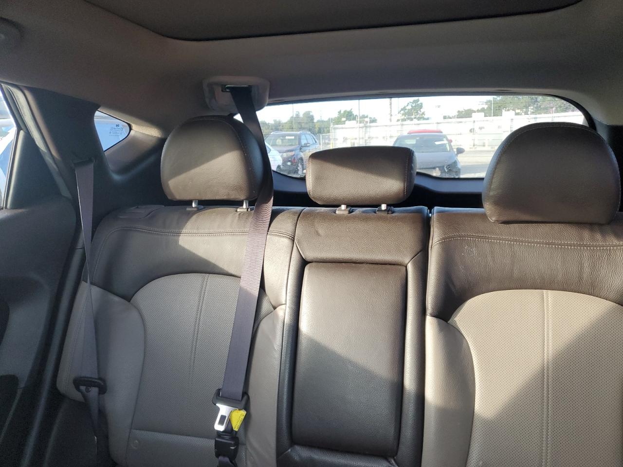 Hyundai TUCSON Gls Image 3