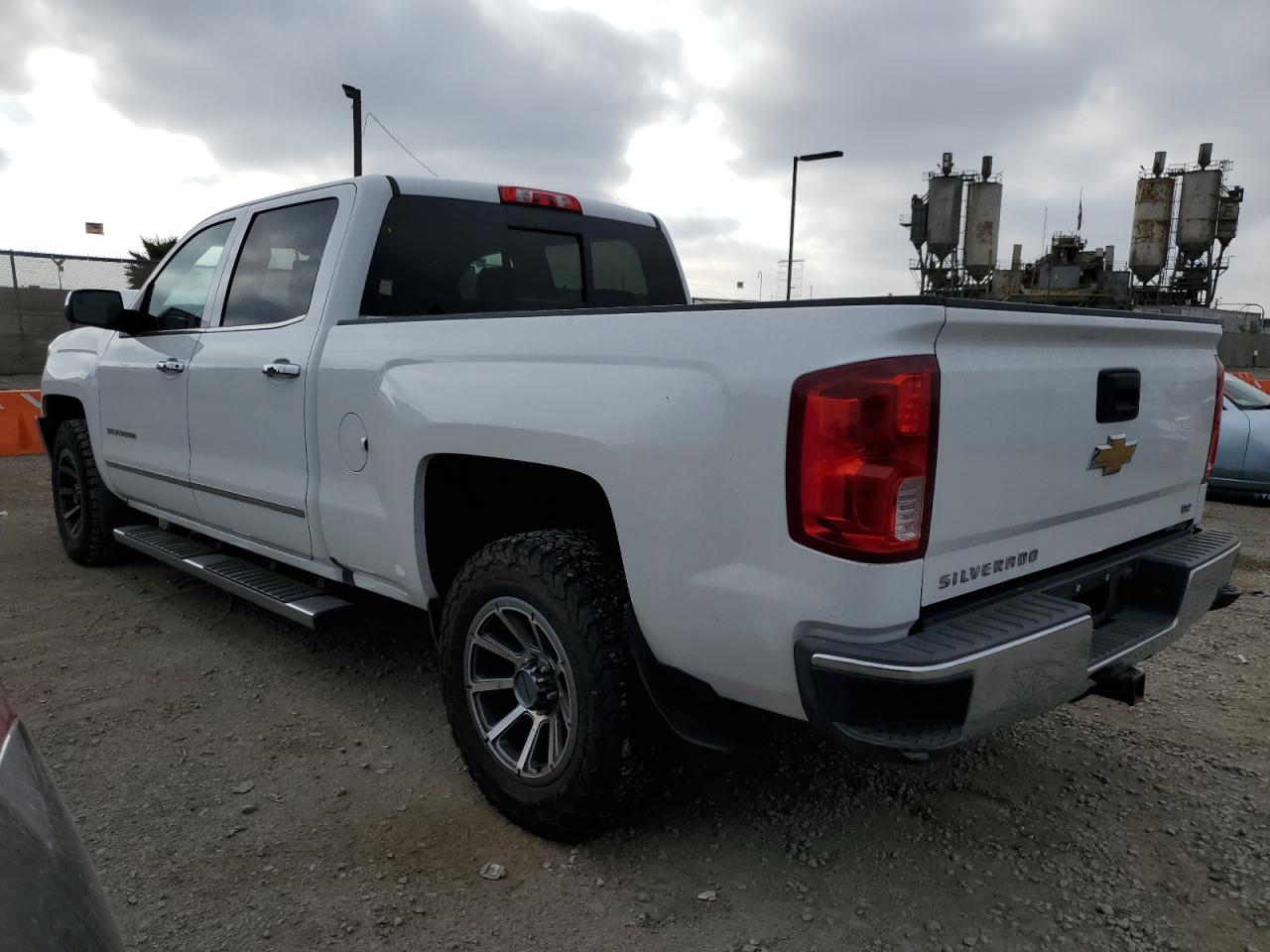 Chevrolet Silverado K1500 Ltz Image 4