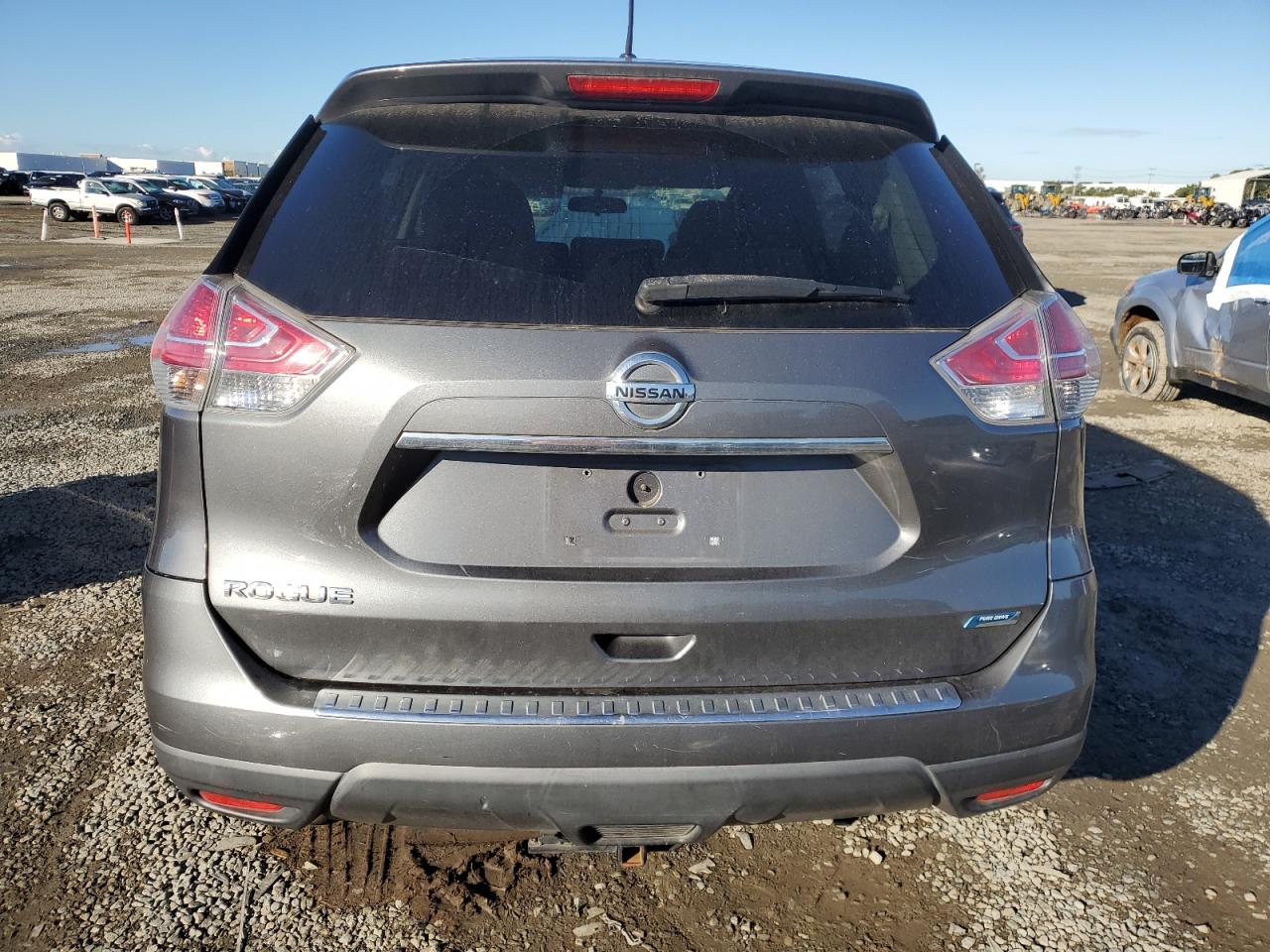 Nissan Rogue S Image 8