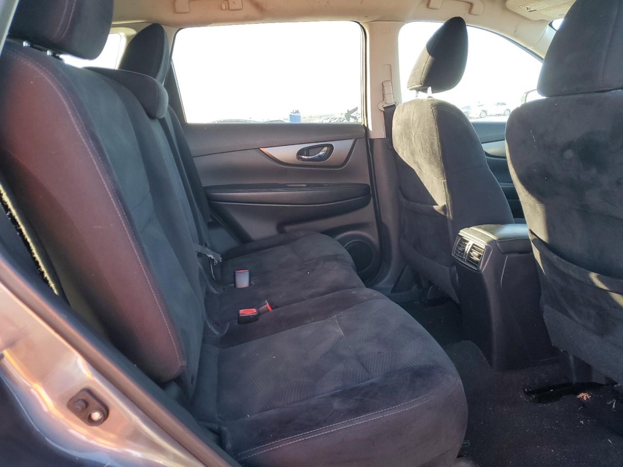 Nissan Rogue S Image 9